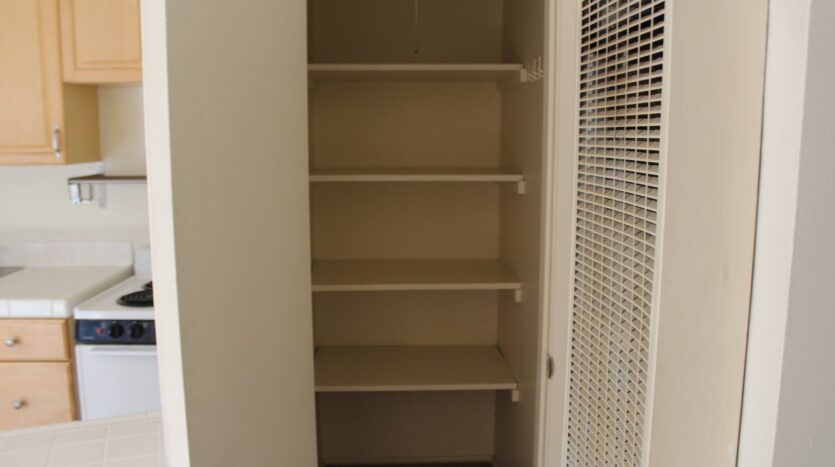 1027 Felspar Street - San Diego - California - 1 bed, 1 bath rental property