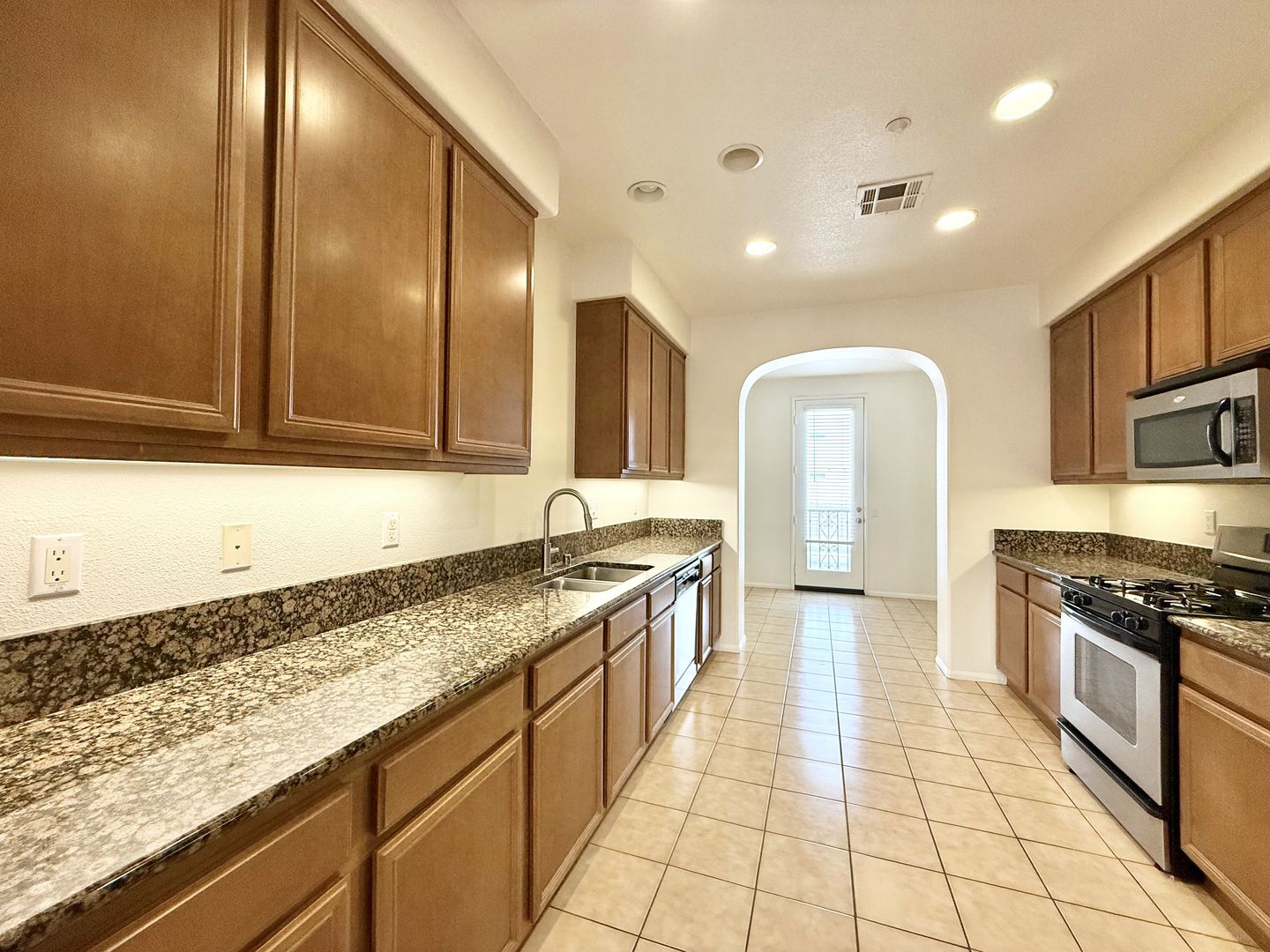 106 Paseo Bravo - Palm Desert - California - 2 bed, 2 bath rental property