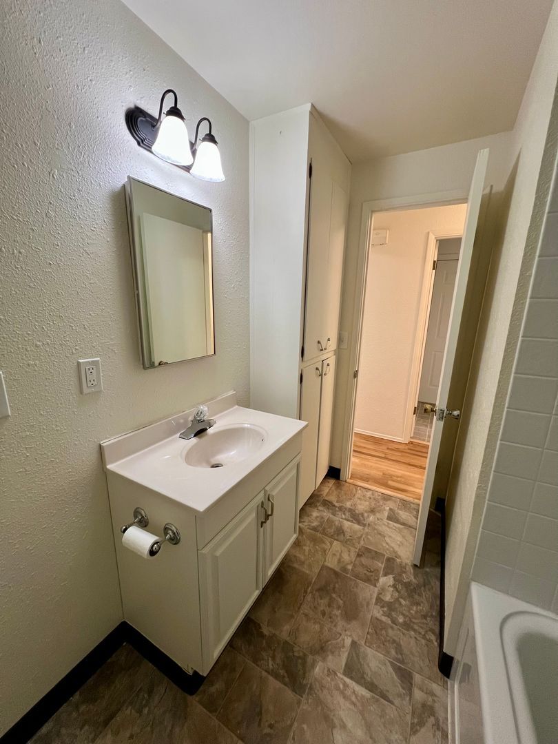 10721 SE Bush St   - Portland - Oregon - 2 bed, 1 bath rental property
