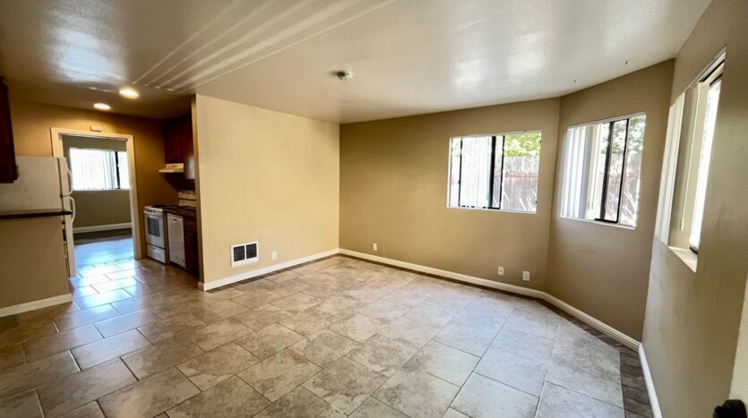 1075 N Vulcan Ave - Encinitas - California - 1 bed, 1 bath rental property