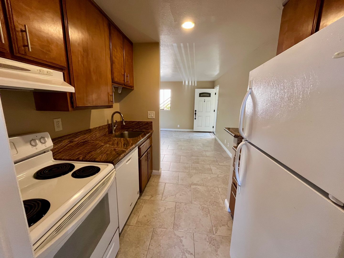 1075 N Vulcan Ave - Encinitas - California - 1 bed, 1 bath rental property