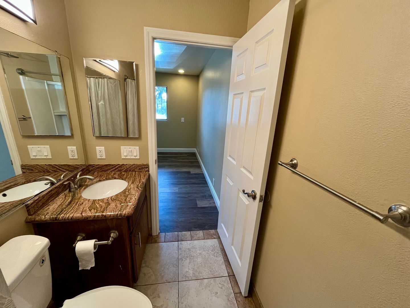 1075 N Vulcan Ave - Encinitas - California - 1 bed, 1 bath rental property