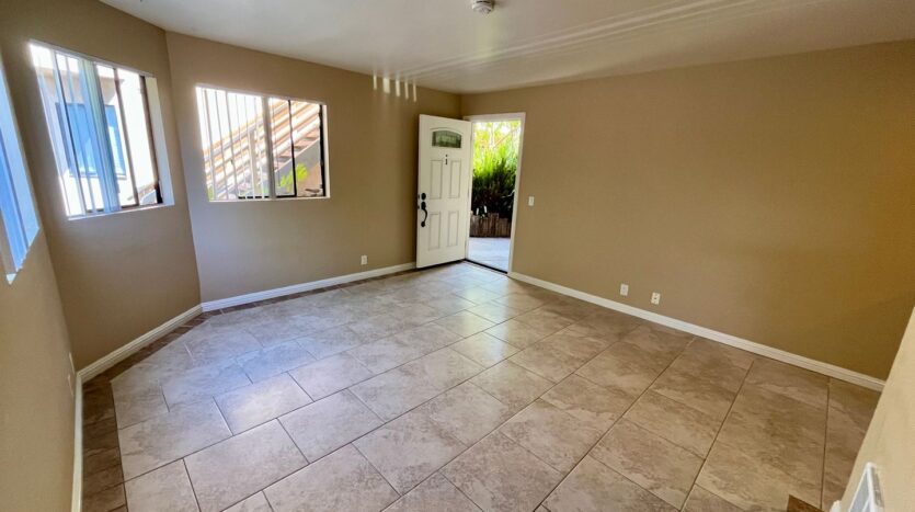1075 N Vulcan Ave - Encinitas - California - 1 bed, 1 bath rental property