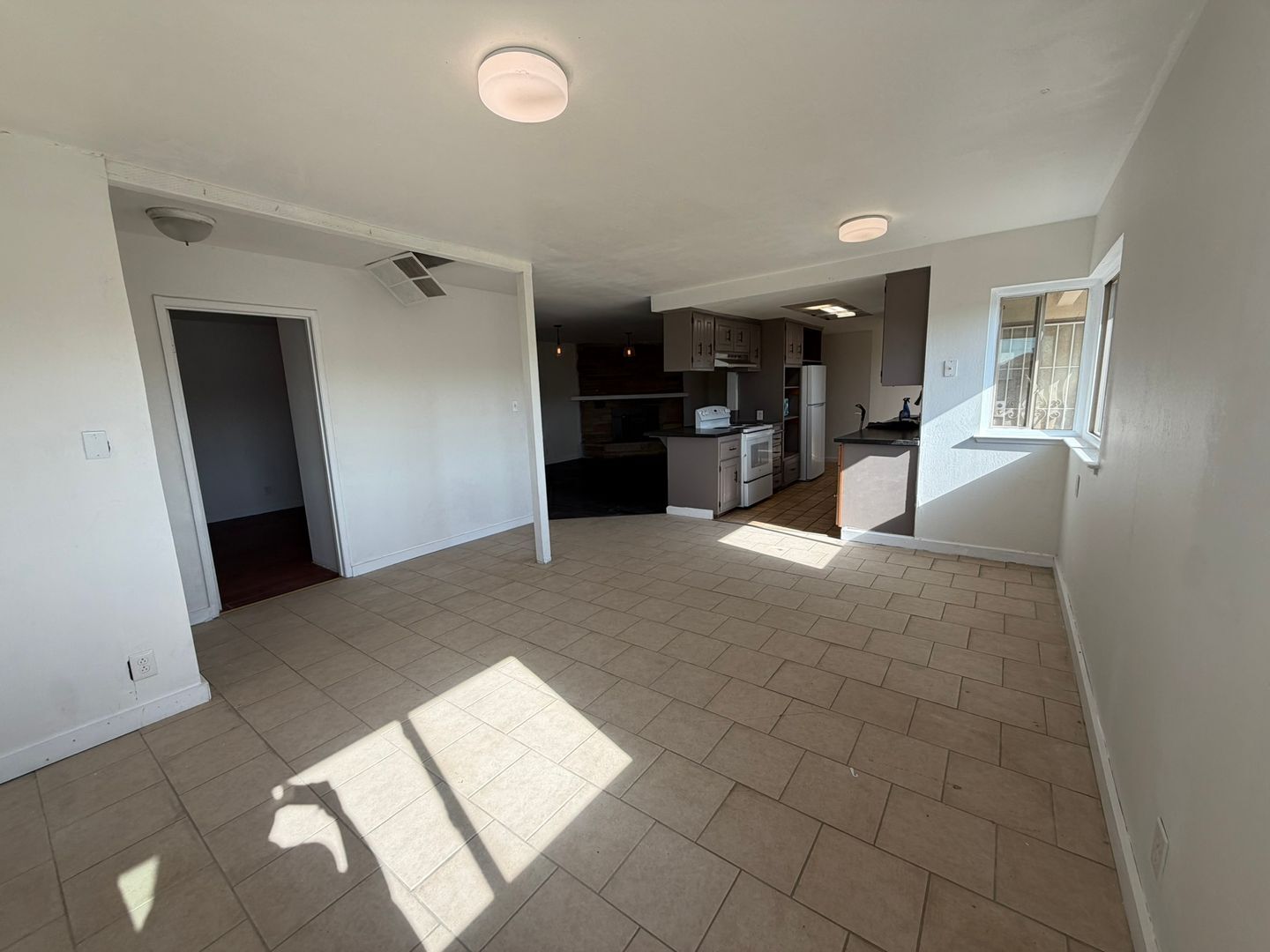 11322 Franklin Blvd - Elk Grove - California - 4 bed, 3 bath rental property