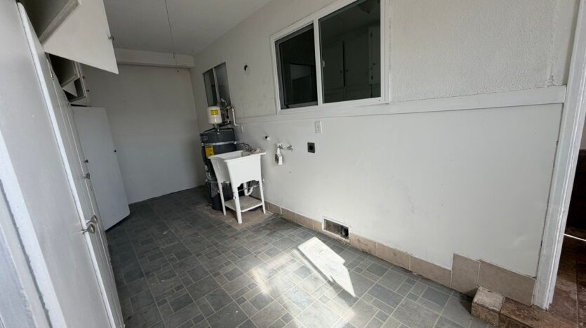 11322 Franklin Blvd - Elk Grove - California - 4 bed, 3 bath rental property