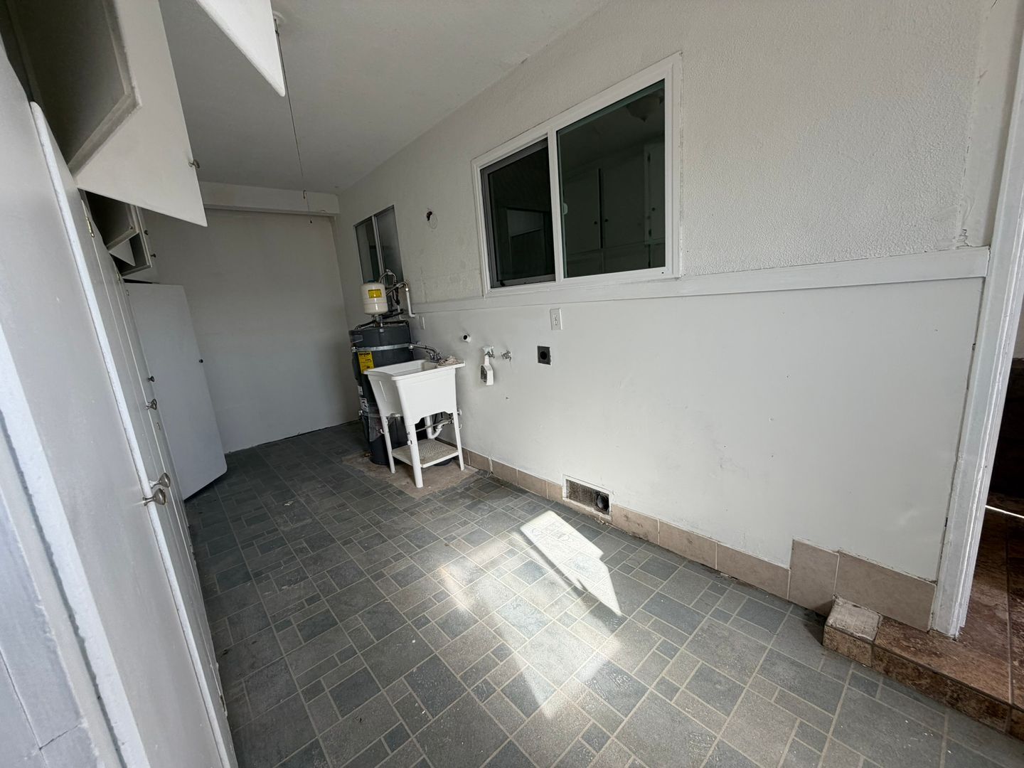 11322 Franklin Blvd - Elk Grove - California - 4 bed, 3 bath rental property