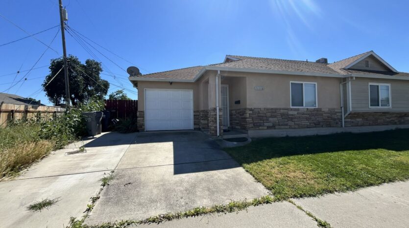 1138 North Avenue - Sacramento - CA - 3 bed, 2 bath rental property