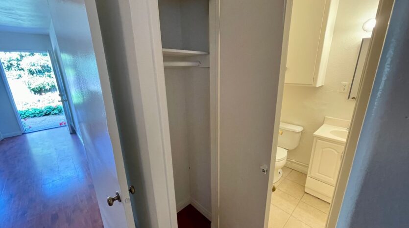114-118 W 1st Ave - La Habra - California - 1 bed, 1 bath rental property