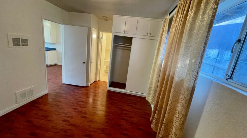 114-118 W 1st Ave - La Habra - California - 1 bed, 1 bath rental property
