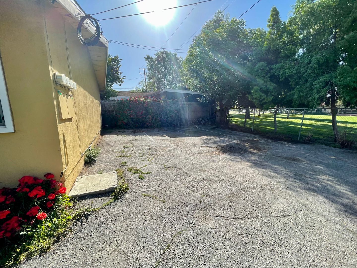 114-118 W 1st Ave - La Habra - California - 1 bed, 1 bath rental property