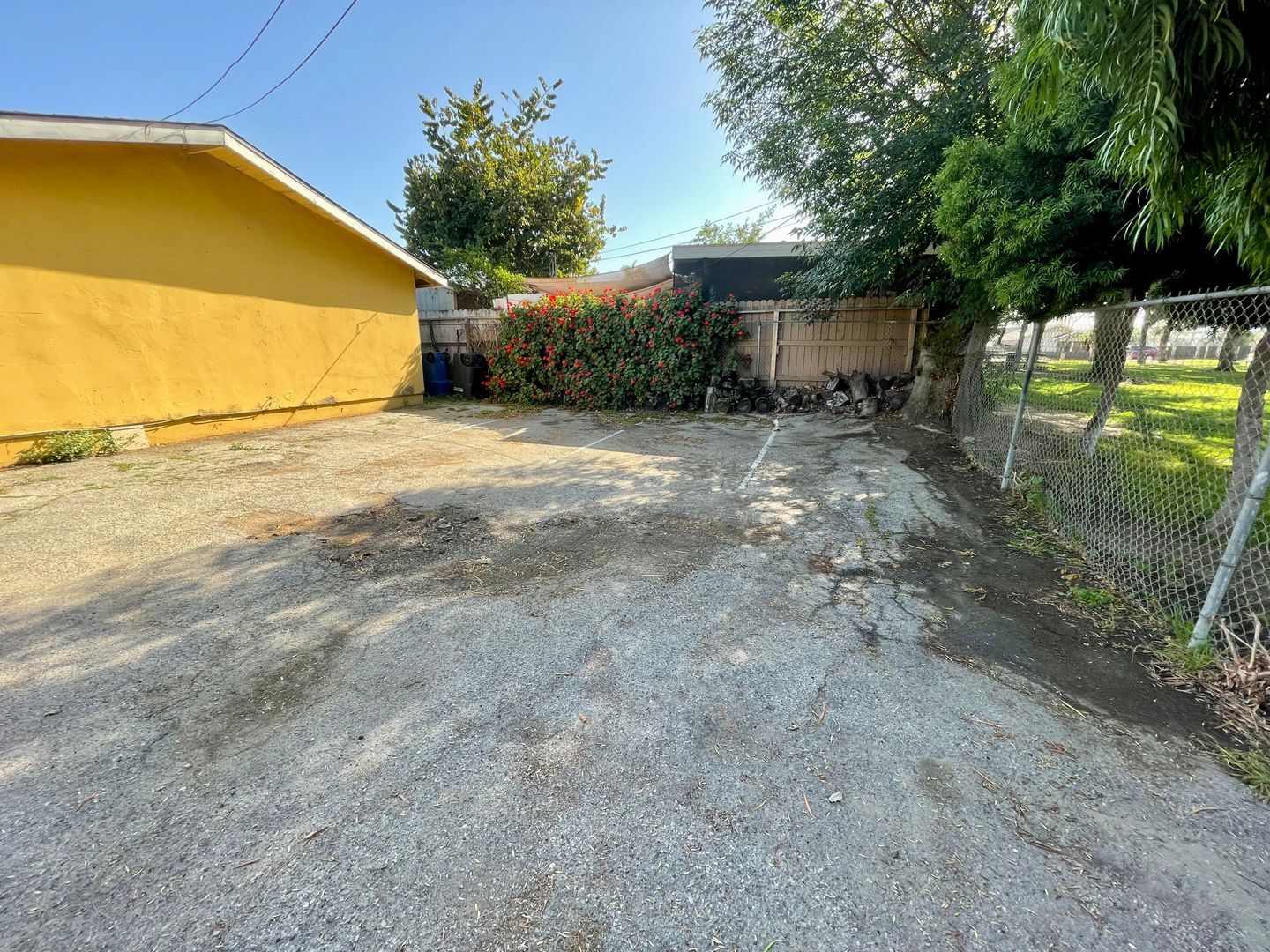 114-118 W 1st Ave - La Habra - California - 1 bed, 1 bath rental property