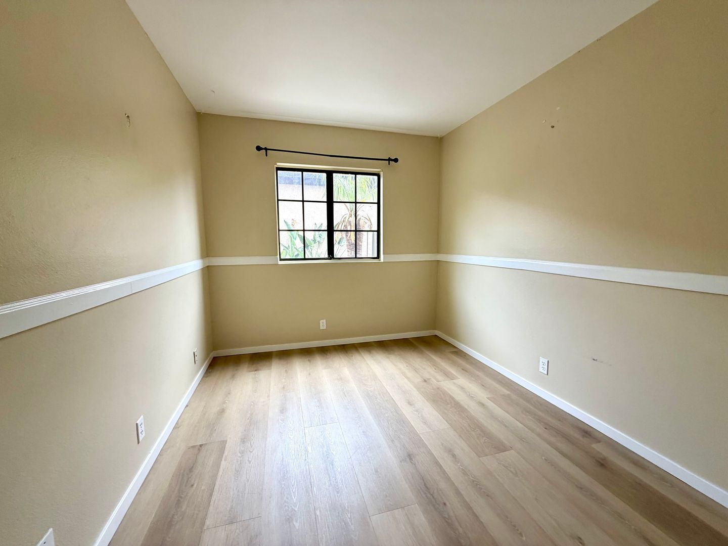 1157 Via Montoya - Camarillo - California - 2 bed, 2 bath rental property