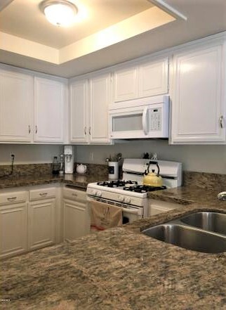 1157 Via Montoya - Camarillo - California - 2 bed, 2 bath rental property