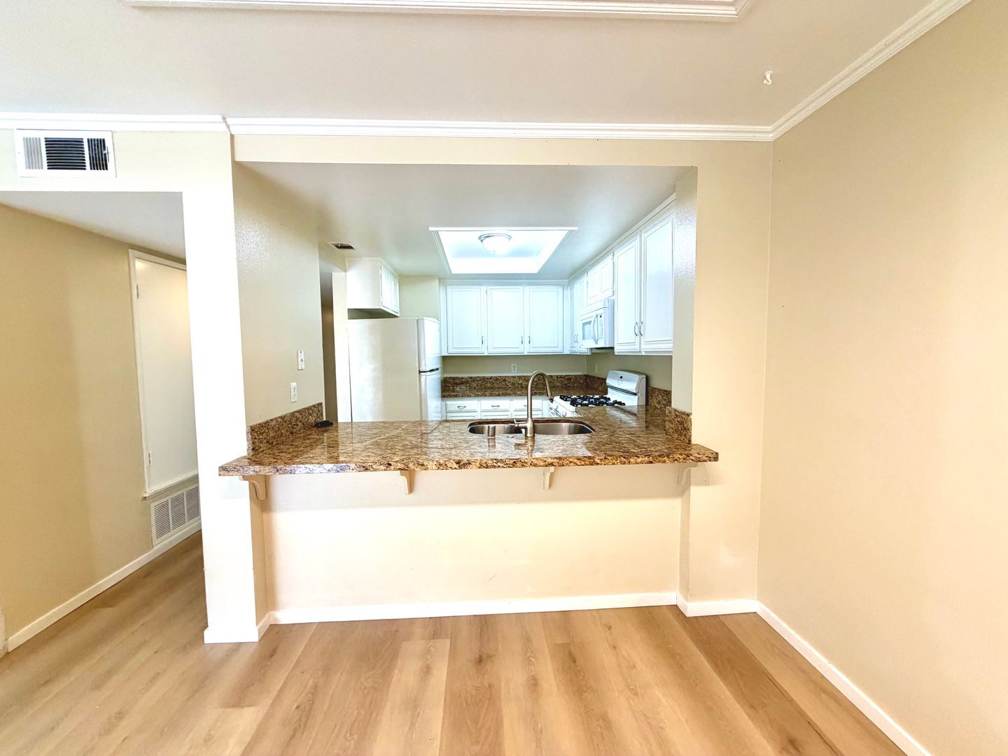 1157 Via Montoya - Camarillo - California - 2 bed, 2 bath rental property