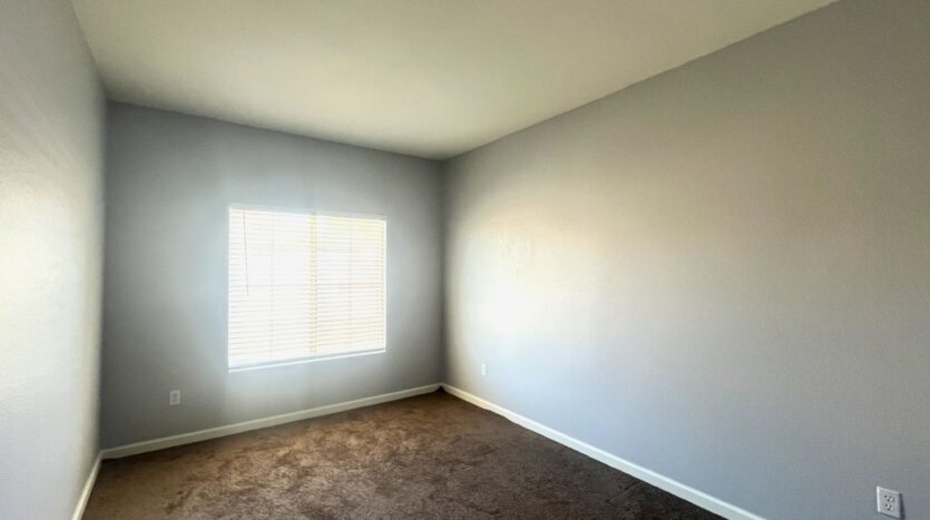 11737 Trailwood - Victorville - California - 5 bed, 2 bath rental property