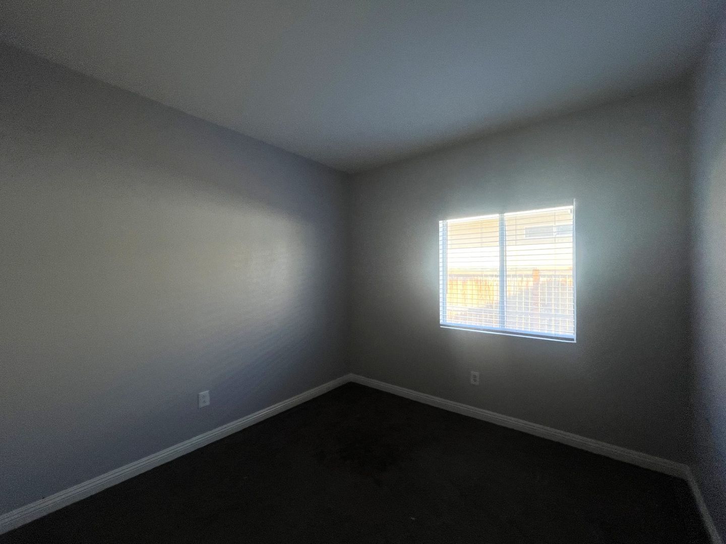11737 Trailwood - Victorville - California - 5 bed, 2 bath rental property