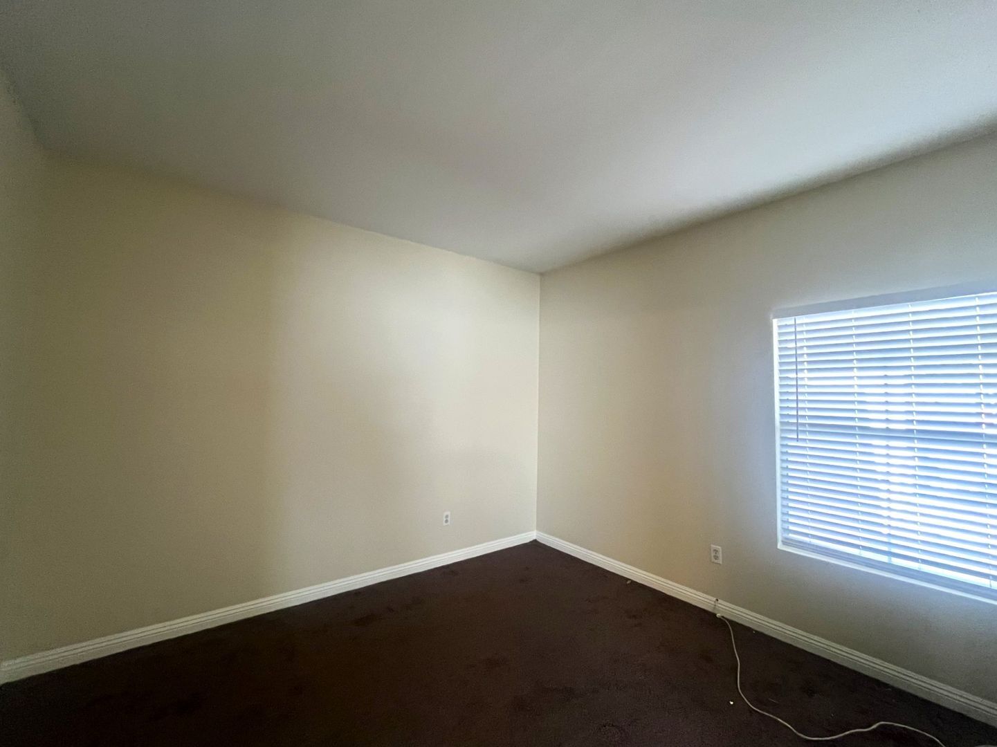 11737 Trailwood - Victorville - California - 5 bed, 2 bath rental property