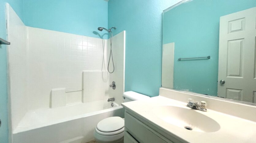 11737 Trailwood - Victorville - California - 5 bed, 2 bath rental property