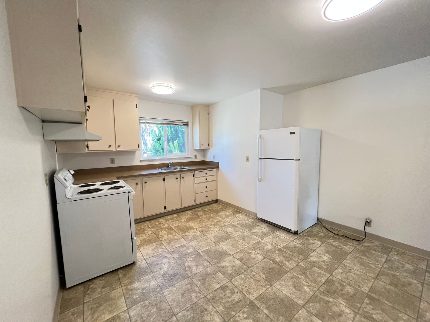 1176 Rex Road - Hayward - California - 2 bed, 1 bath rental property