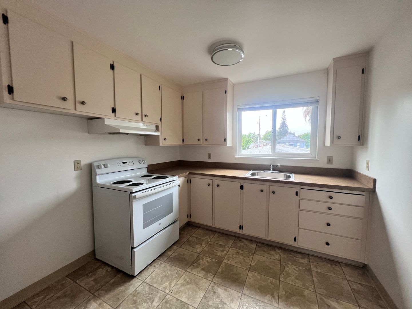 1176 Rex Road - Hayward - California - 2 bed, 1 bath rental property