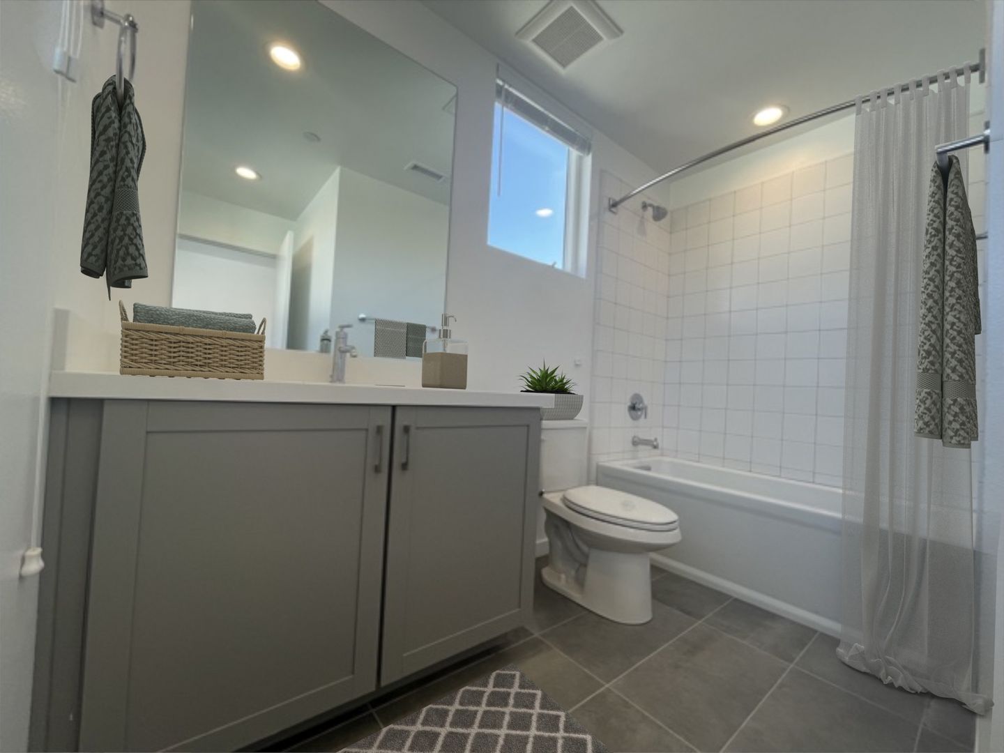 1258 East Santa Clara St   Unit 1258 - Ventura - California - 2 bed, 2.5 bath rental property