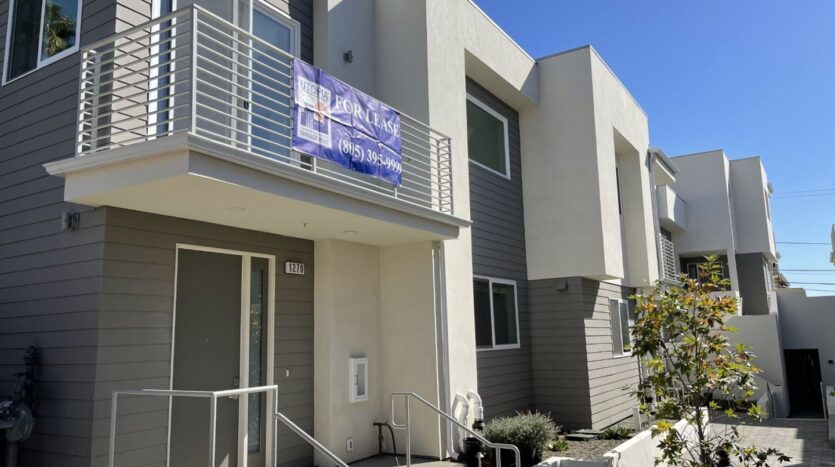 1258 East Santa Clara St   Unit 1258 - Ventura - California - 2 bed, 2.5 bath rental property