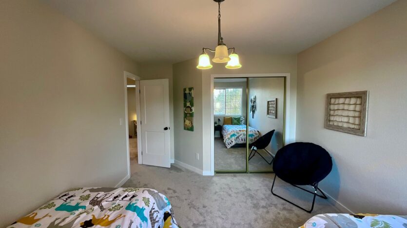 12724 37th Ave SE - Everett - Washington - 3 bed, 2.5 bath rental property