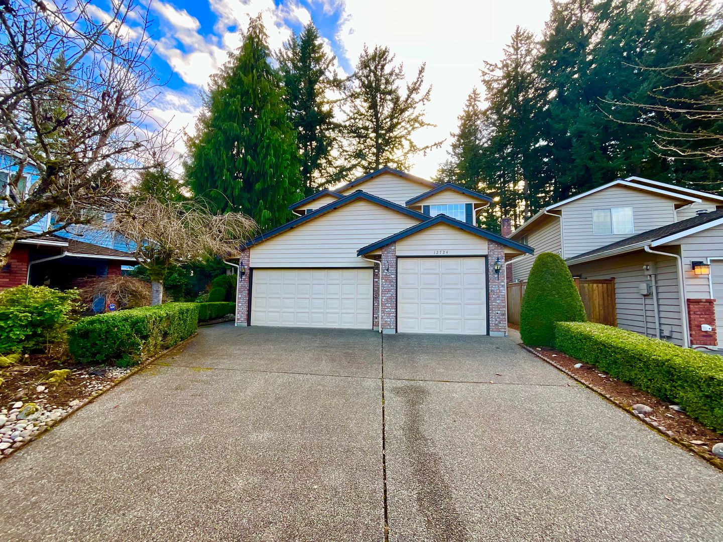12724 37th Ave SE - Everett - Washington - 3 bed, 2.5 bath rental property