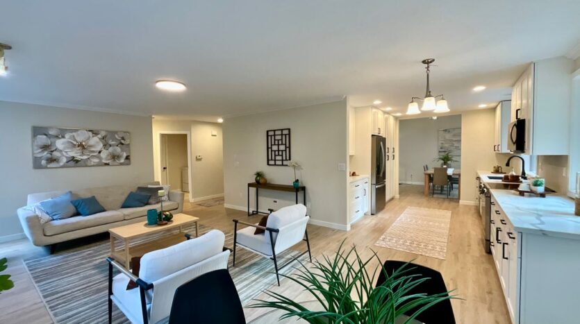 12724 37th Ave SE - Everett - Washington - 3 bed, 2.5 bath rental property