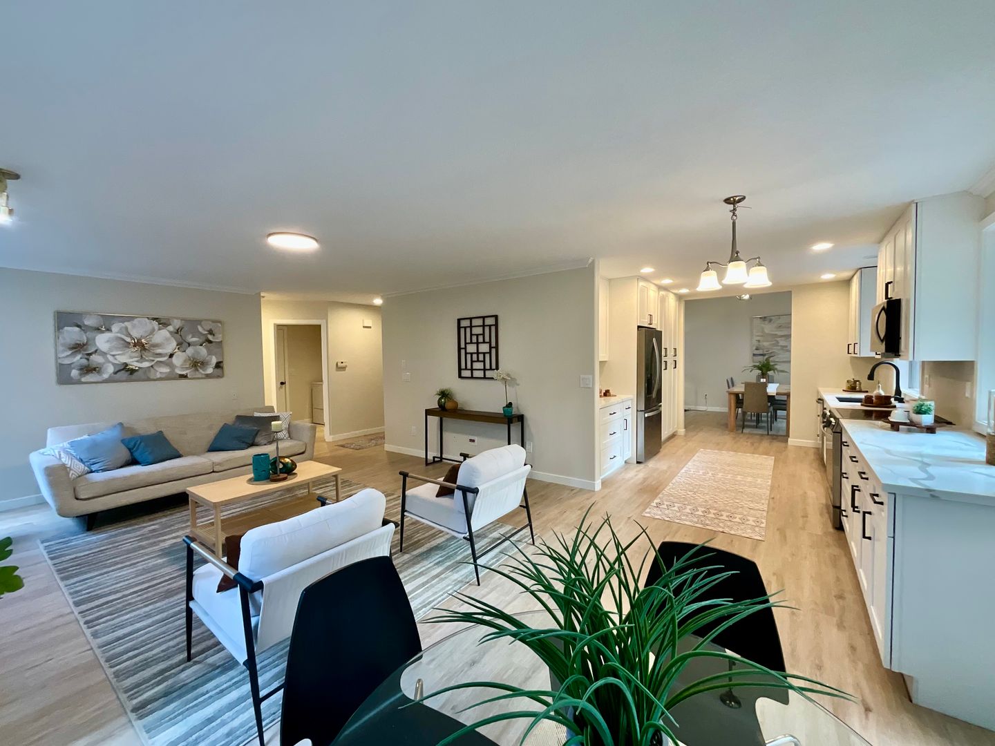 12724 37th Ave SE - Everett - Washington - 3 bed, 2.5 bath rental property