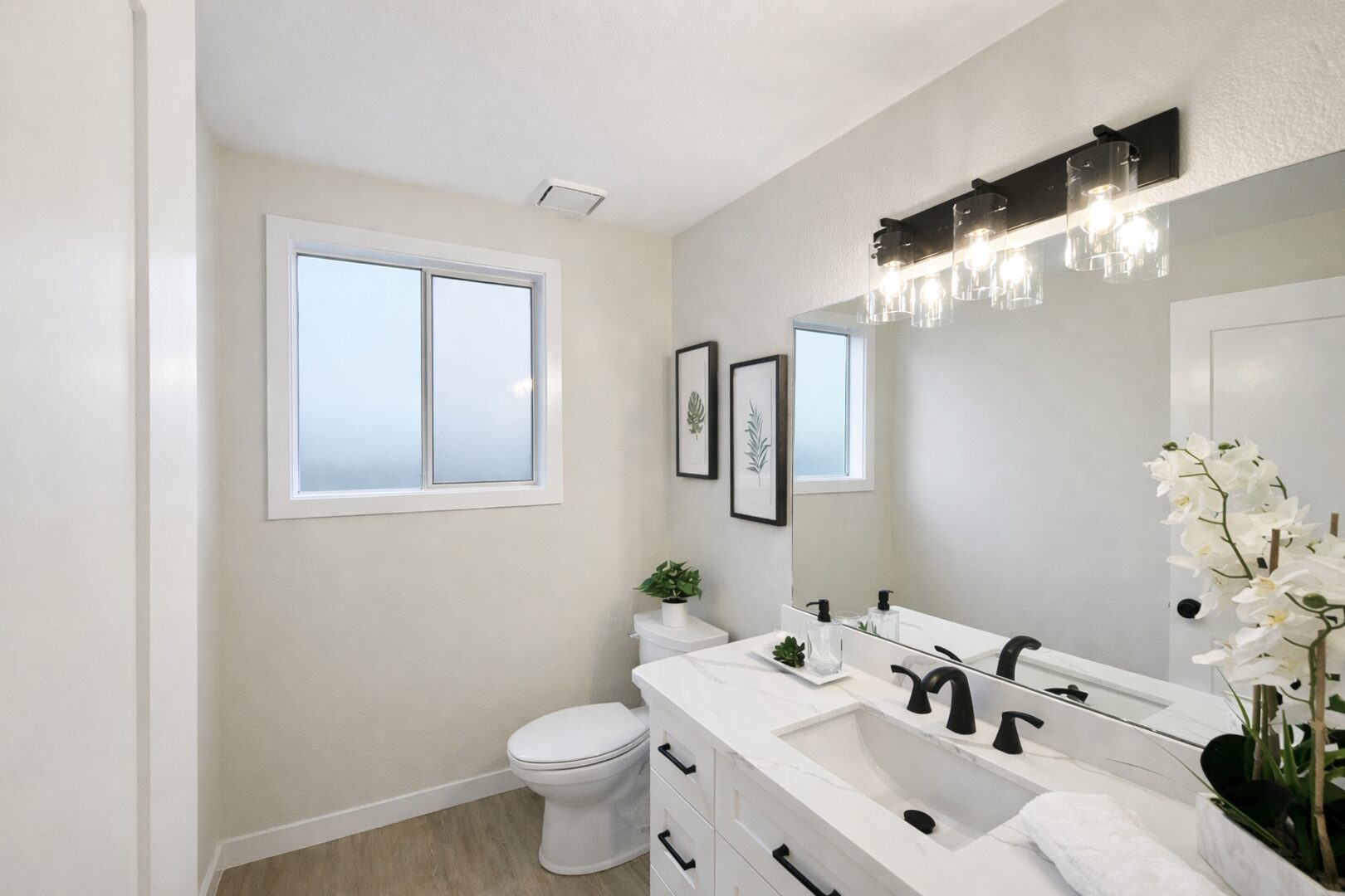 12724 37th Ave SE - Everett - Washington - 3 bed, 2.5 bath rental property