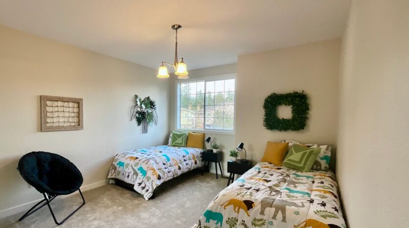 12724 37th Ave SE - Everett - Washington - 3 bed, 2.5 bath rental property