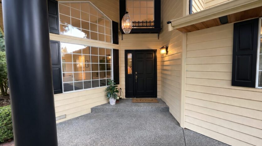 12724 37th Ave SE - Everett - Washington - 3 bed, 2.5 bath rental property