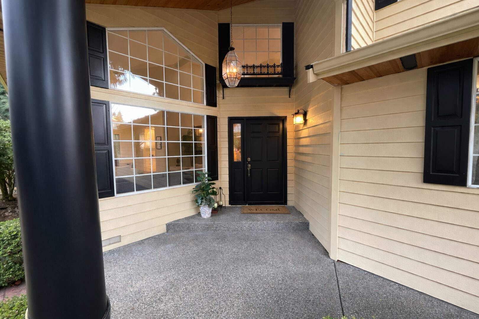 12724 37th Ave SE - Everett - Washington - 3 bed, 2.5 bath rental property