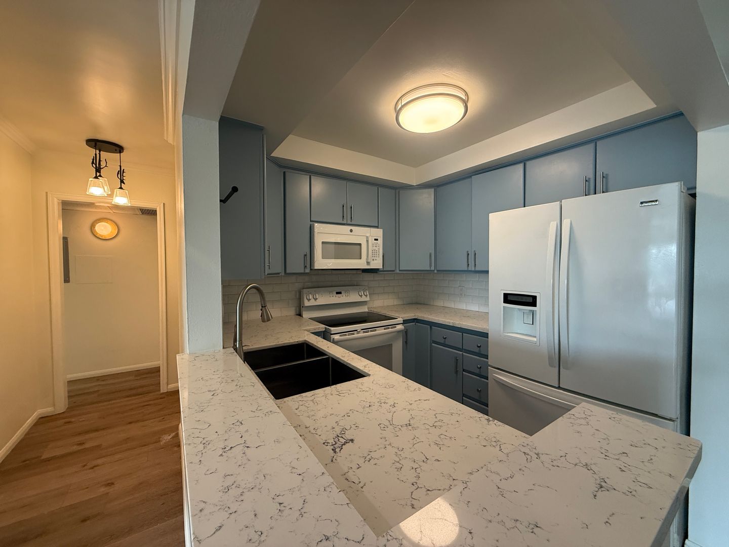 12830 Burbank Blvd Unit 322 - Los Angeles - California - 2 bed, 2 bath rental property