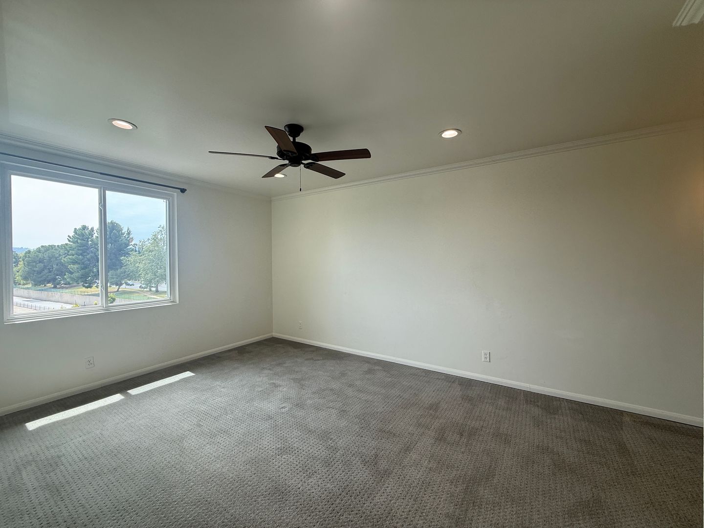 12830 Burbank Blvd Unit 322 - Los Angeles - California - 2 bed, 2 bath rental property