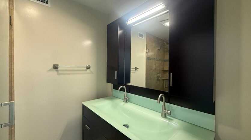 12830 Burbank Blvd Unit 322 - Los Angeles - California - 2 bed, 2 bath rental property