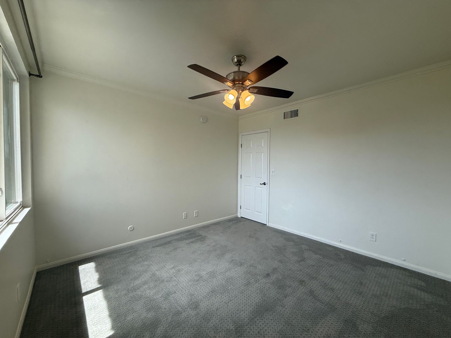 12830 Burbank Blvd Unit 322 - Los Angeles - California - 2 bed, 2 bath rental property