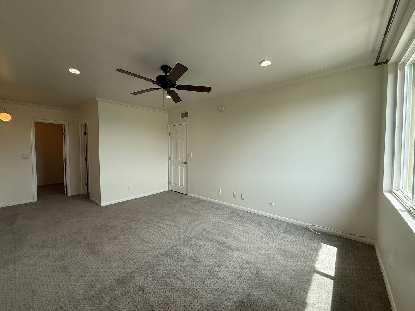 12830 Burbank Blvd Unit 322 - Los Angeles - California - 2 bed, 2 bath rental property