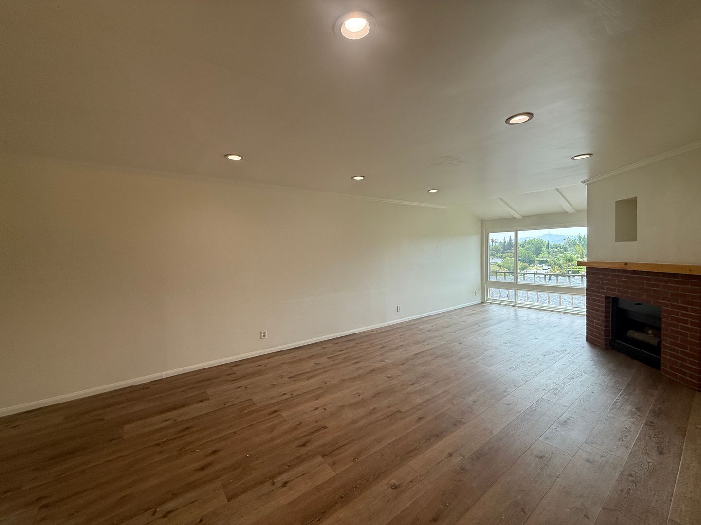 12830 Burbank Blvd Unit 322 - Los Angeles - California - 2 bed, 2 bath rental property