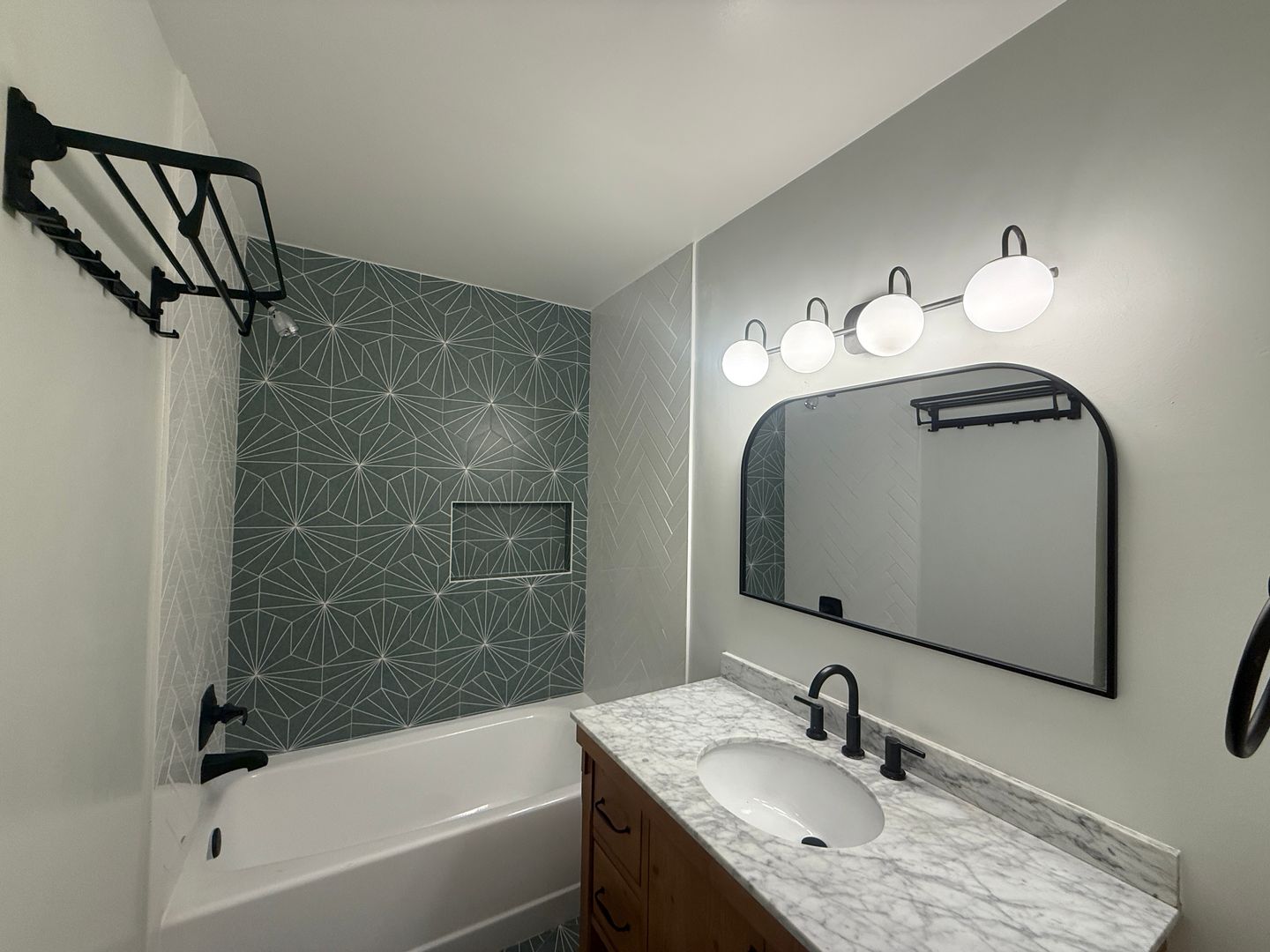 12830 Burbank Blvd Unit 322 - Los Angeles - California - 2 bed, 2 bath rental property