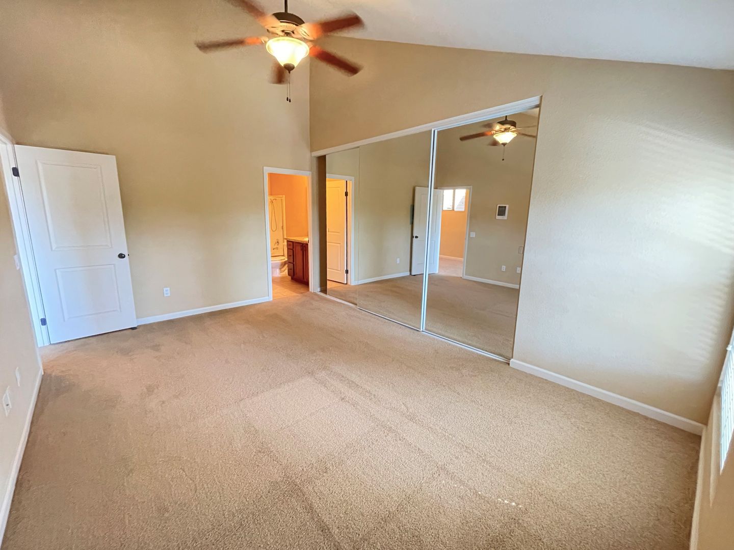 1350 N. Escondido Blvd., #42 - Escondido - California - 1 bed, 1 bath rental property