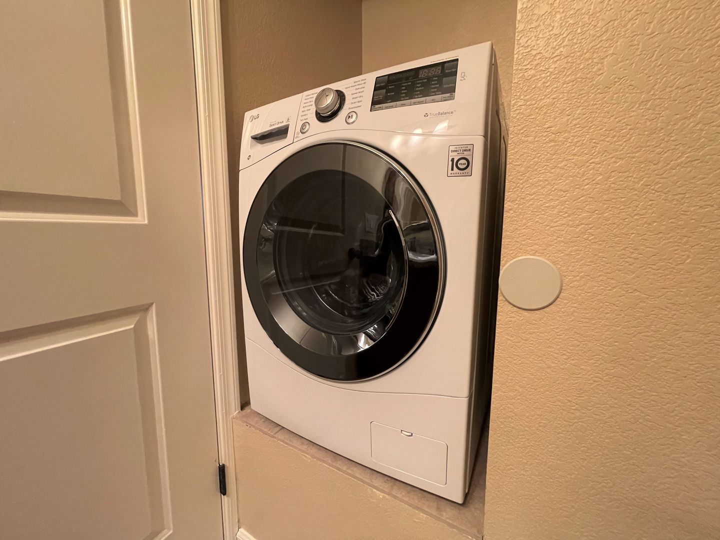 1350 N. Escondido Blvd., #42 - Escondido - California - 1 bed, 1 bath rental property