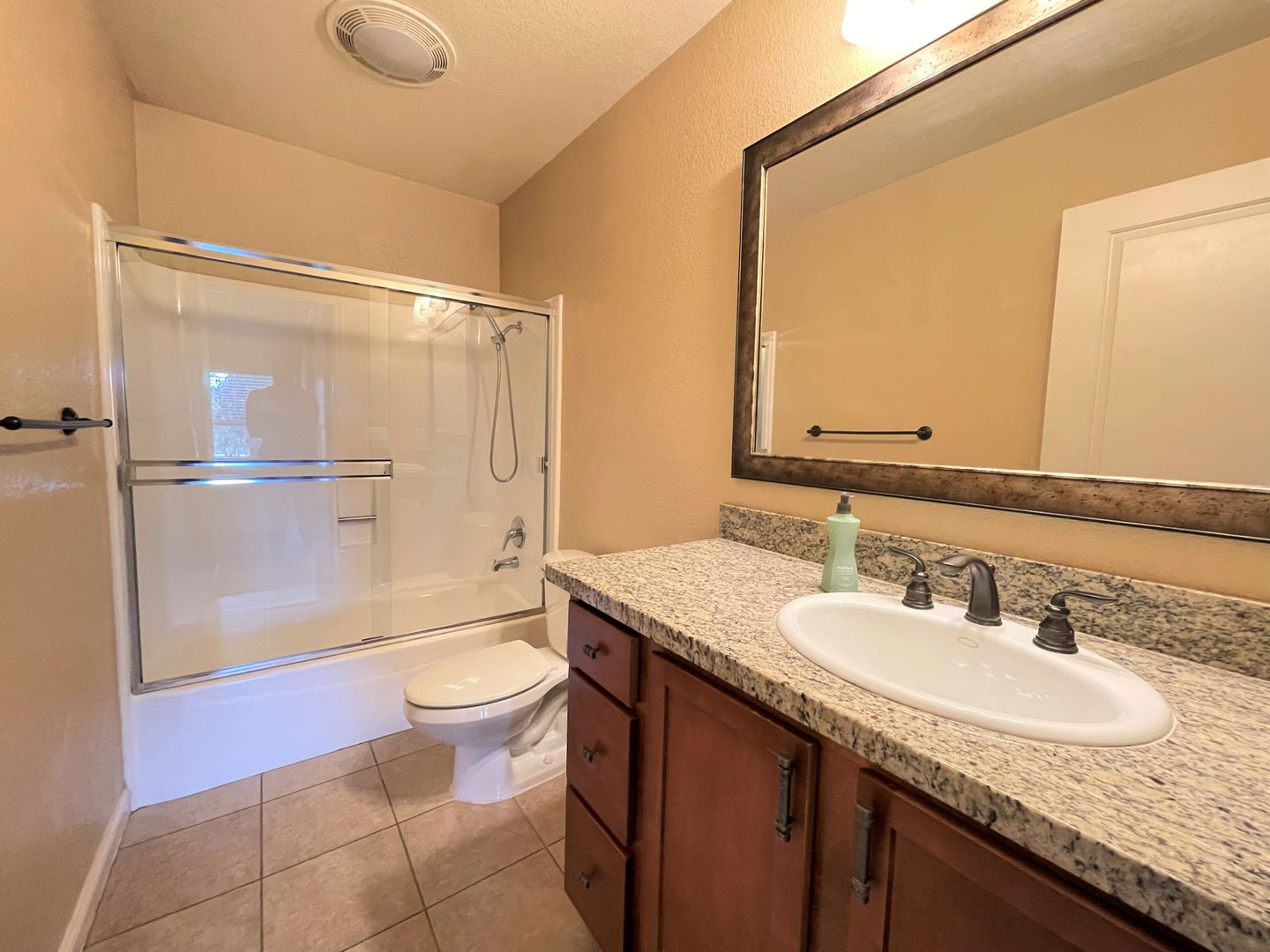 1350 N. Escondido Blvd., #42 - Escondido - California - 1 bed, 1 bath rental property