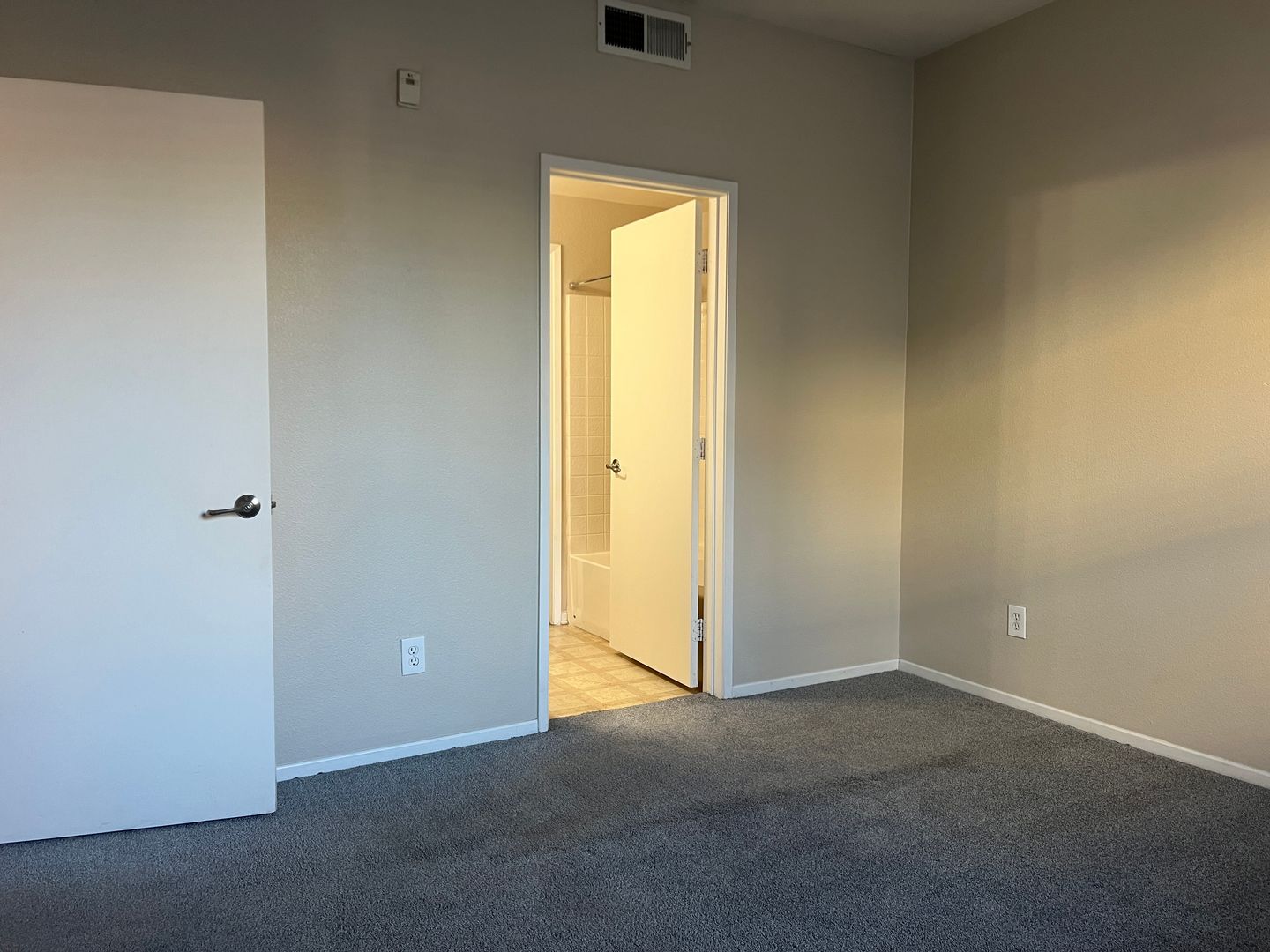 1355 Nicolette Ave. #1323 - Chula Vista - California - 2 bed, 2 bath rental property