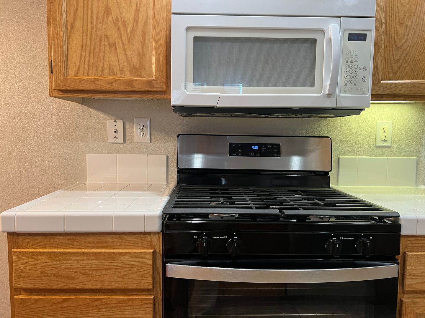 1355 Nicolette Ave. #1323 - Chula Vista - California - 2 bed, 2 bath rental property