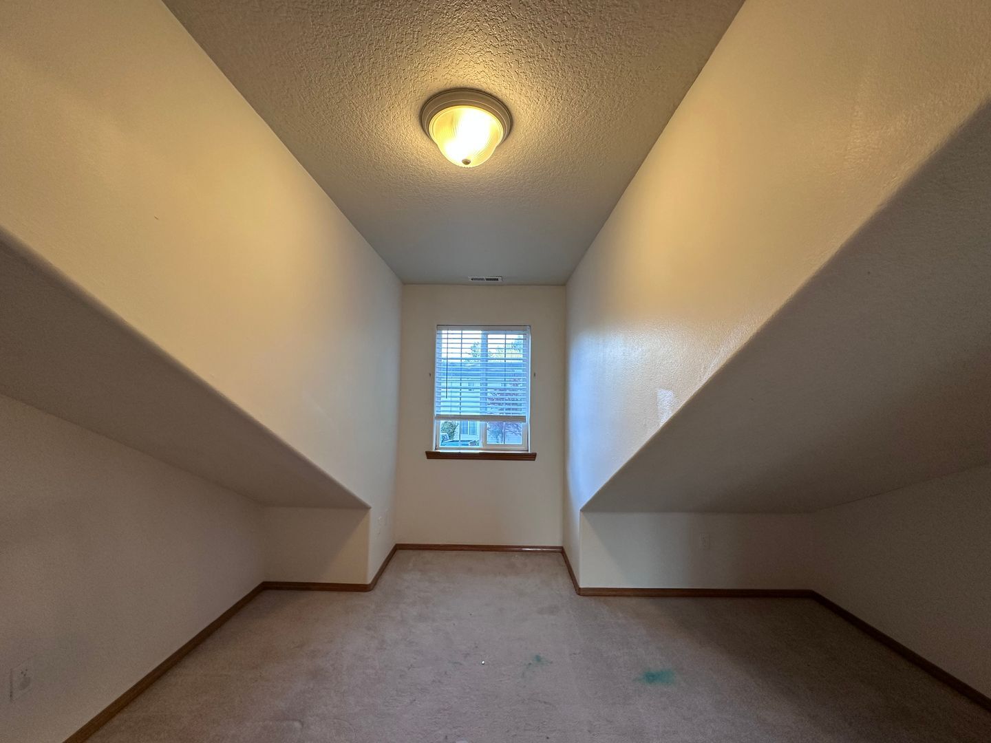 13726 SE Reedway Street - Portland - Oregon - 3 bed, 2.5 bath rental property