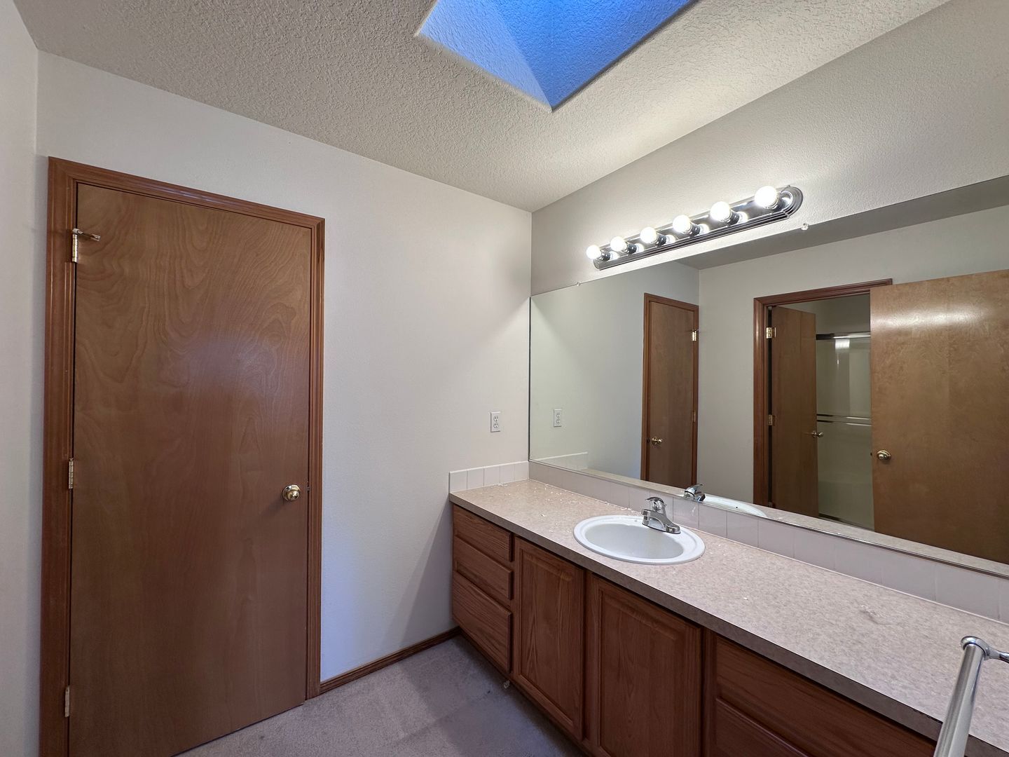 13726 SE Reedway Street - Portland - Oregon - 3 bed, 2.5 bath rental property