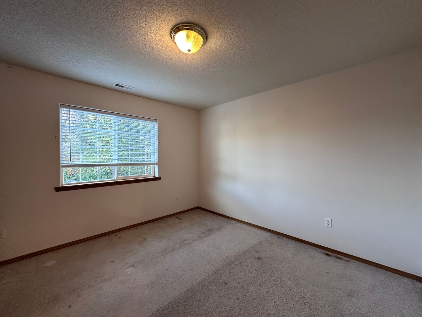 13726 SE Reedway Street - Portland - Oregon - 3 bed, 2.5 bath rental property