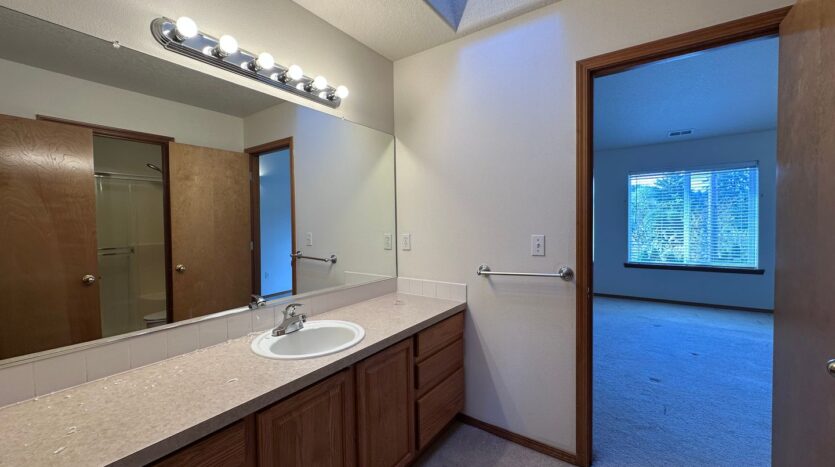 13726 SE Reedway Street - Portland - Oregon - 3 bed, 2.5 bath rental property